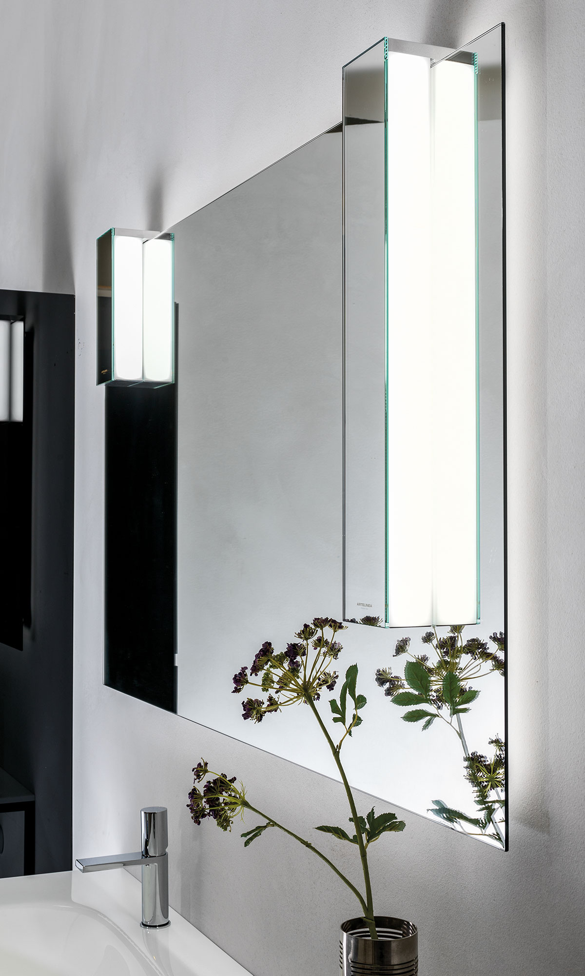 Artelinea Move collection | mirrors